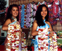 Lei Greeters